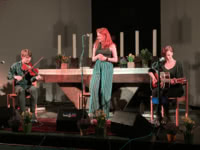 Ryan Young, Hannah Rarity and Jenn Butterworth at Lottes Musiknacht at Thomaskirche in Elmshorn, Germany, on 25 March 2022; photo Reinhard Zierke