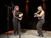 Ailis Sutherland and Eryn Rae at the 2025 Young Scots Trad Awards Winner Tour at Wilhelm 13 in Oldenburg, Germany, on 7 March 2025; photo Reinhard Zierke